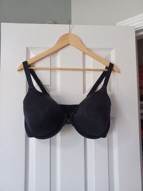 Vanity Fair Black Underwire Bra with Front Closure (38DD)